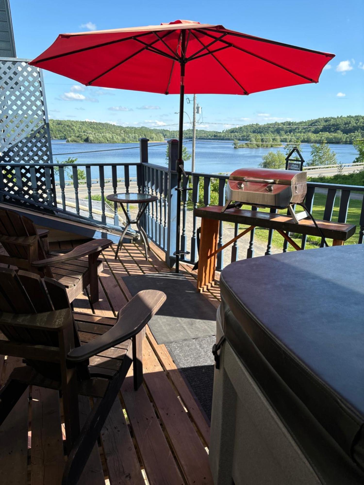 Domaine De La Baie, Les Suites Shawinigan Dış mekan fotoğraf